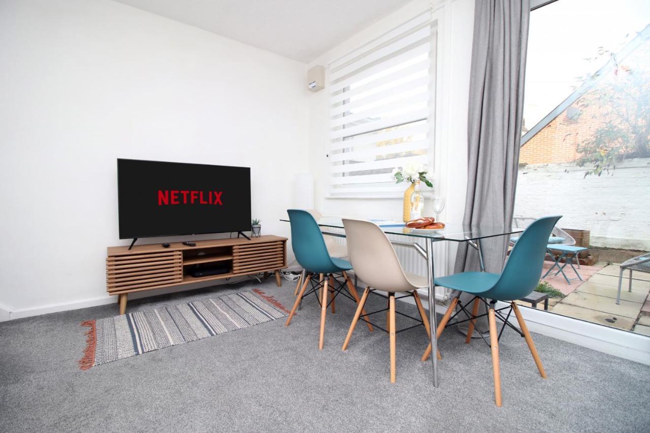 K Suites - Selkirk Street Челтнем Екстер'єр фото
